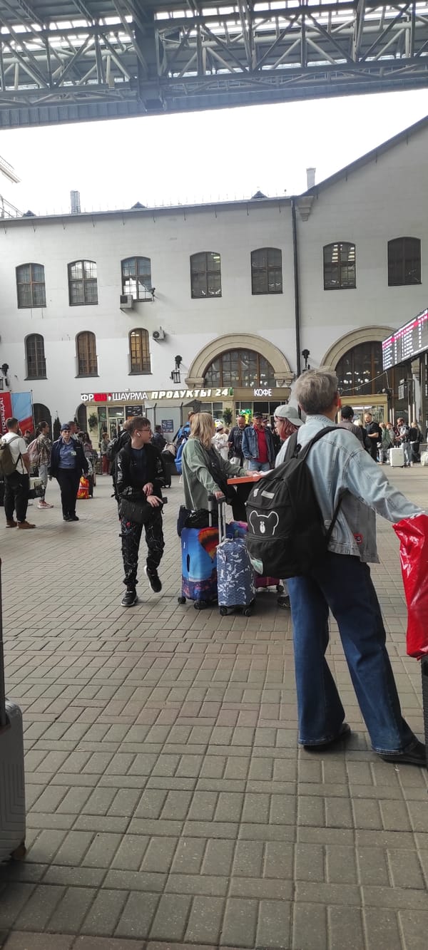Afternoon around Moscow's three-station square and city landmarks