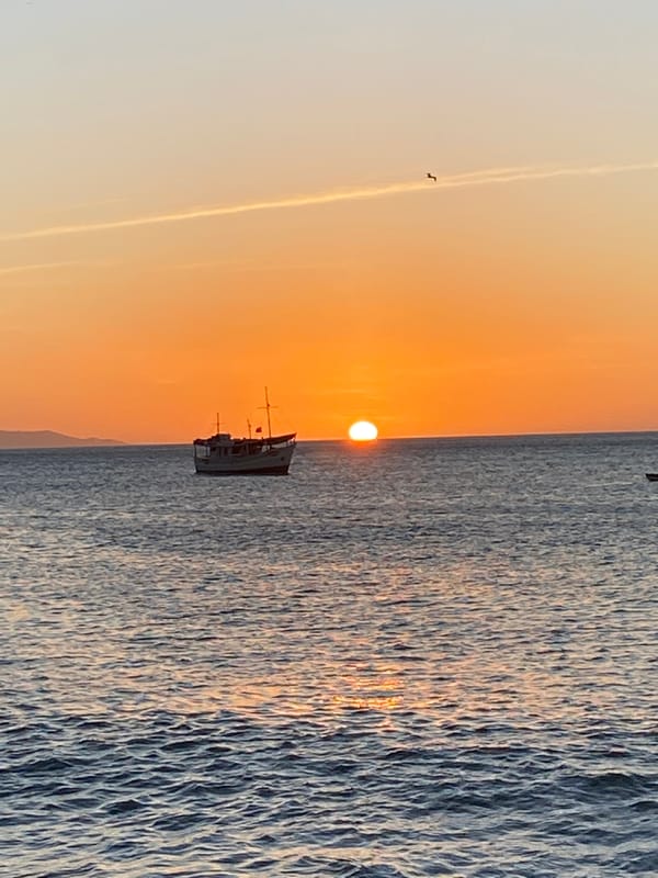 Crowds enjoy sunny day at Juan Griego beach