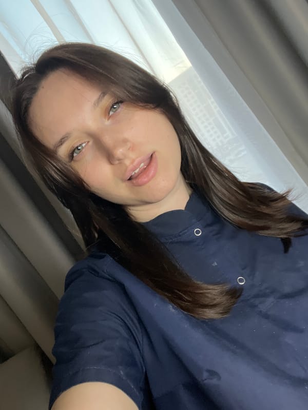 Tyumen resident documents selfies and local construction site