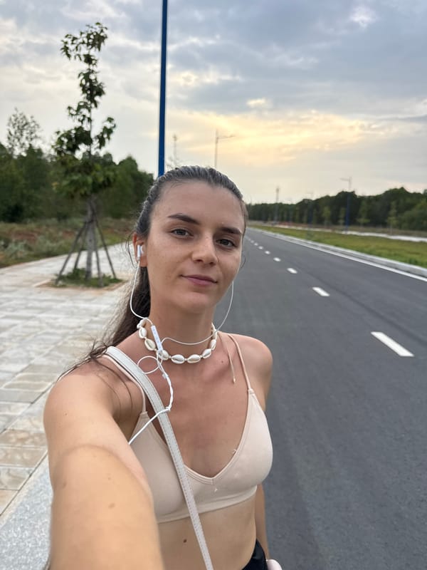 Beach selfie moment on the Mui Ne coastline