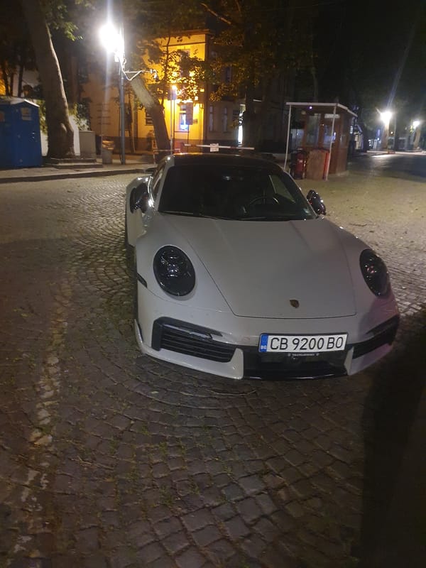 Luxury cars spotted on Plovdiv cobblestone streets during nighttime