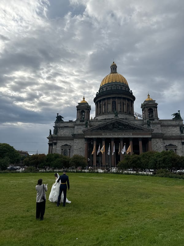 Wedding photoshoot at Saint Isaac's Cathedral, Saint Petersburg
