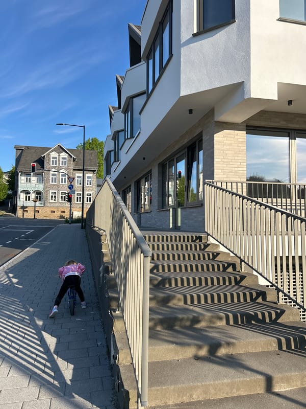 Afternoon stroll through Waldbröl's streets, parks, and playgrounds