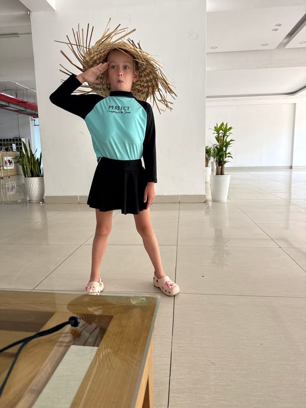 Afternoon around Nha Trang — beach stuff, lobbies, city rides