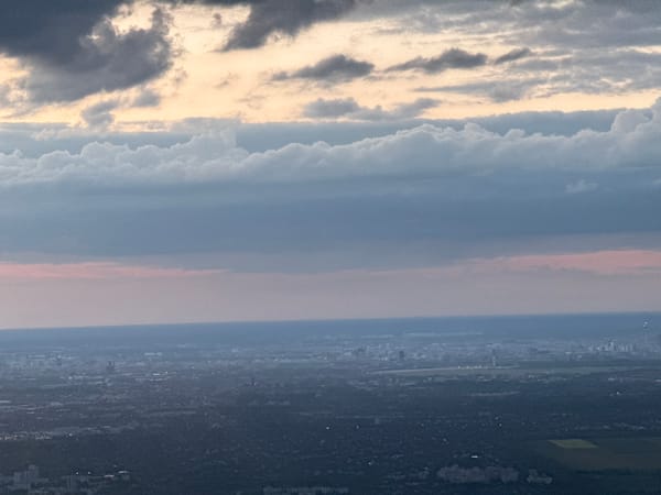 Aircraft passenger films dramatic evening sky over Schönefeld