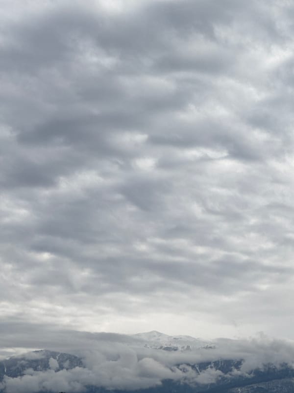 Cloudy mountain skies observed in Sirius, Russia