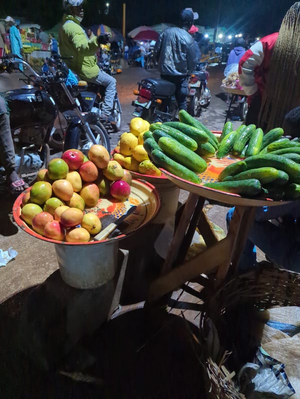 Evening market activity continues in Rido, Nigeria