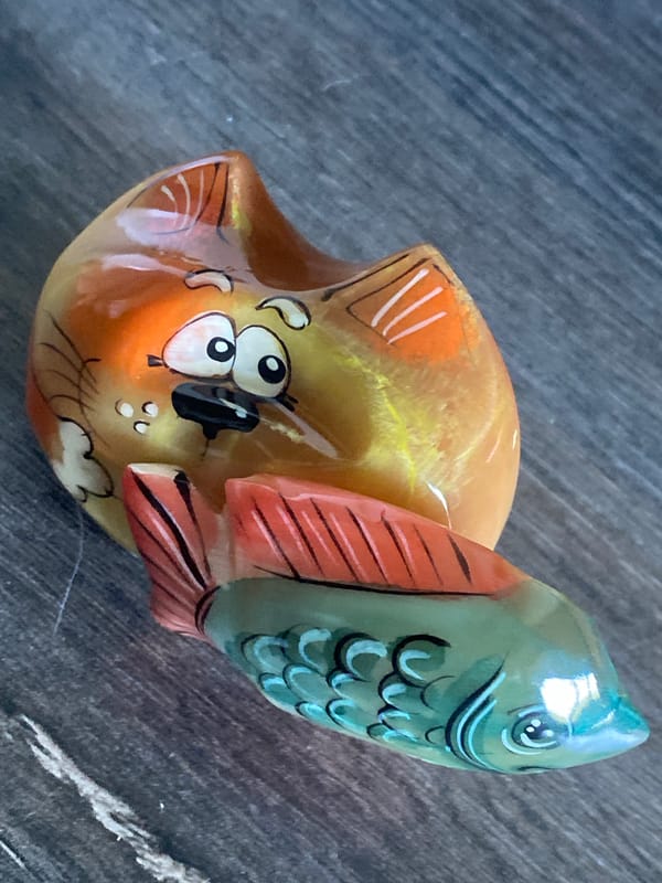 Novokuznetsk resident documents collection of decorative home items