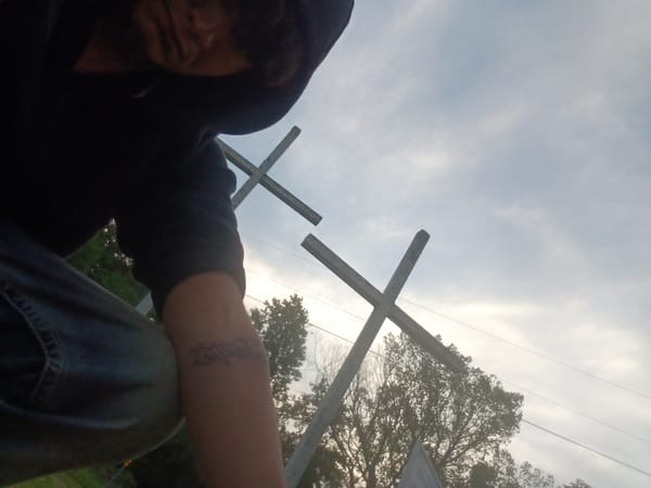 Late-night cemetery visit documented in Stilwell