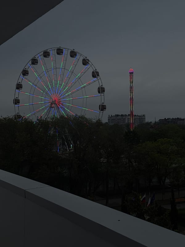 Illuminated amusement park rides observed in Yevpatoriya, Ukraine