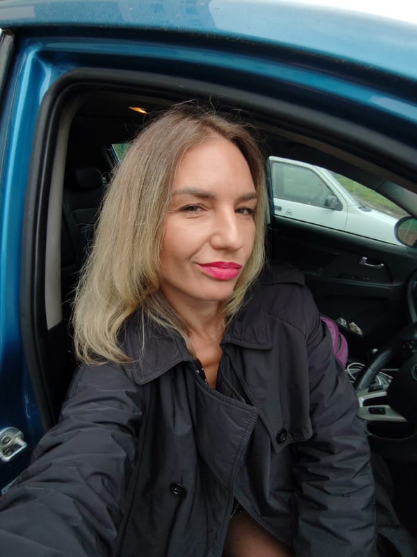 Woman documents evening around Petropavlovsk-Kamchatsky with multiple selfies
