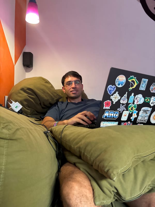 Everyday moments documented across São Paulo neighborhoods Wednesday afternoon