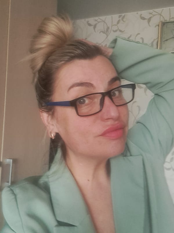 Woman documents morning routine with selfies and household items