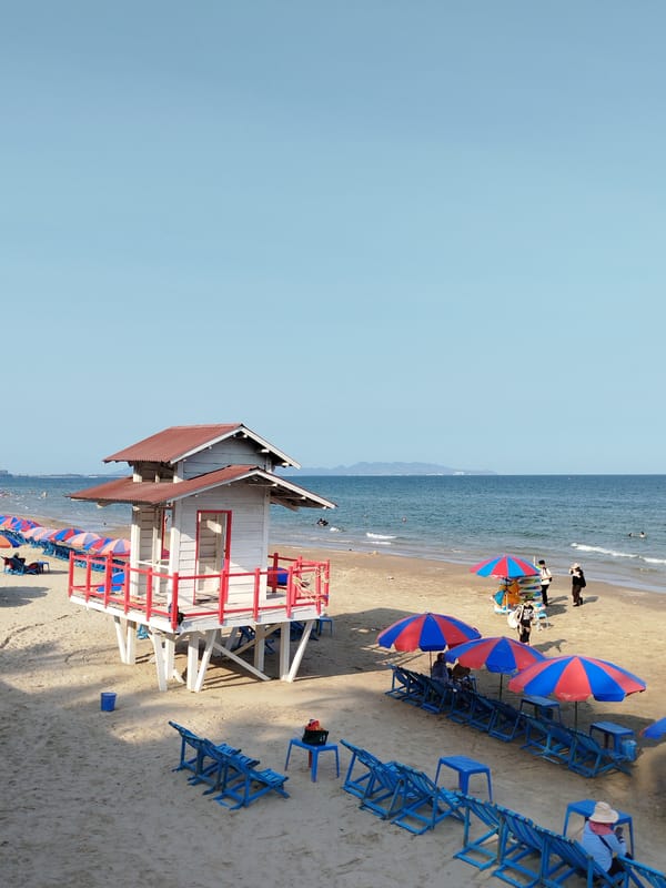 Beach lifeguard tower observed in Ho Chi Minh City