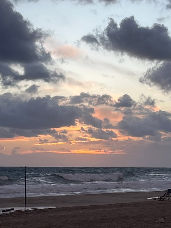 Lone walker observed on Alanya coast amid stormy skies