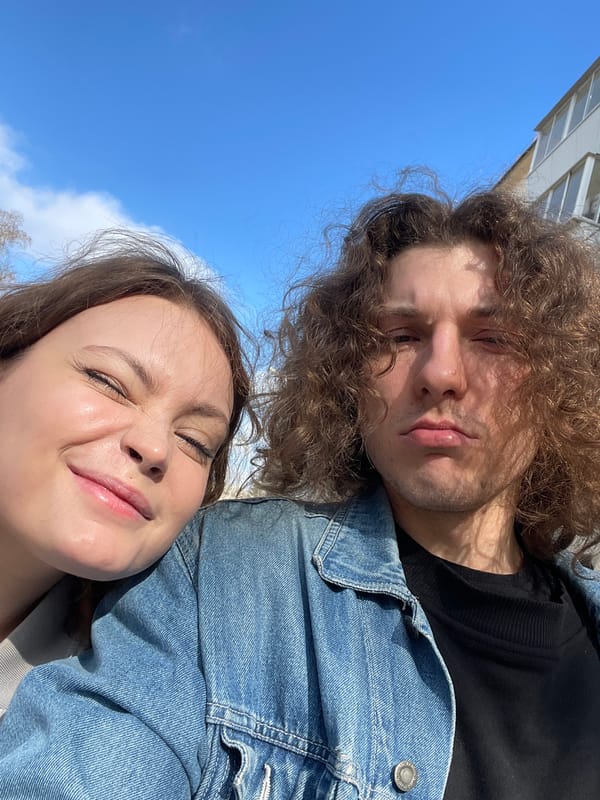 Morning scenes captured in Yekaterinburg: people and parked RV