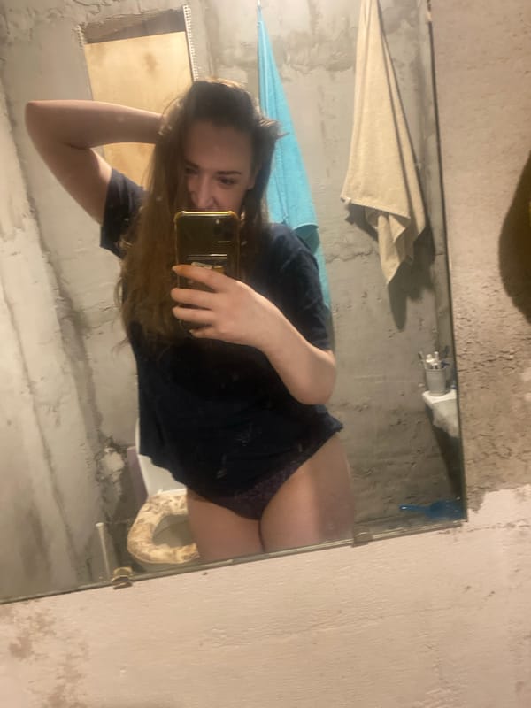 Home evening: cat, selfies, and a badly cracked windshield