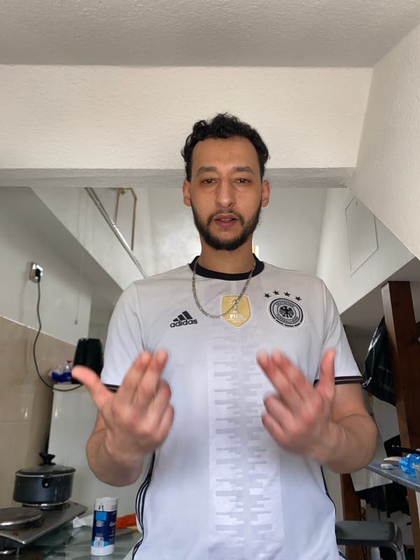 Man in German jersey spotted in Bischheim kitchen