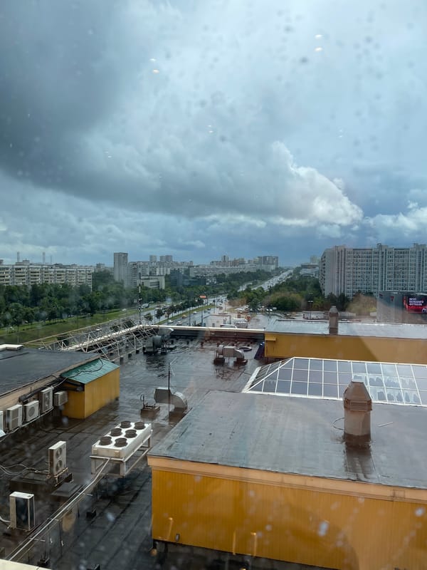 Rainy Moscow morning: city views, interiors, and a baby at play