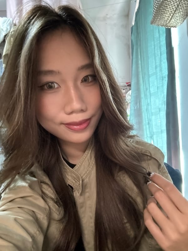 Woman takes early morning selfies in Chongqing apartment