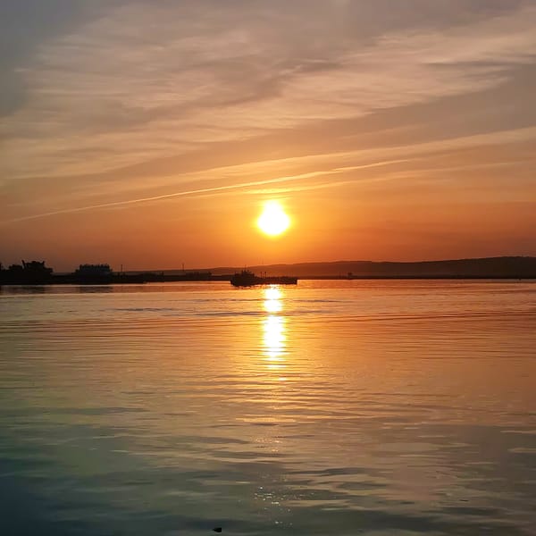 Sunset gathering draws crowds to Chaikovsky waterfront
