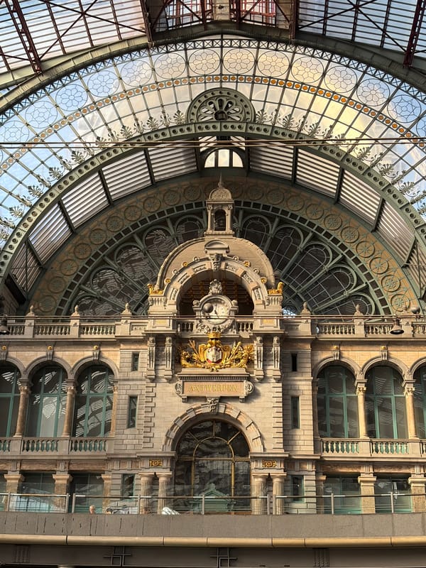 Antwerp Central Station's ornate ceiling architecture documented