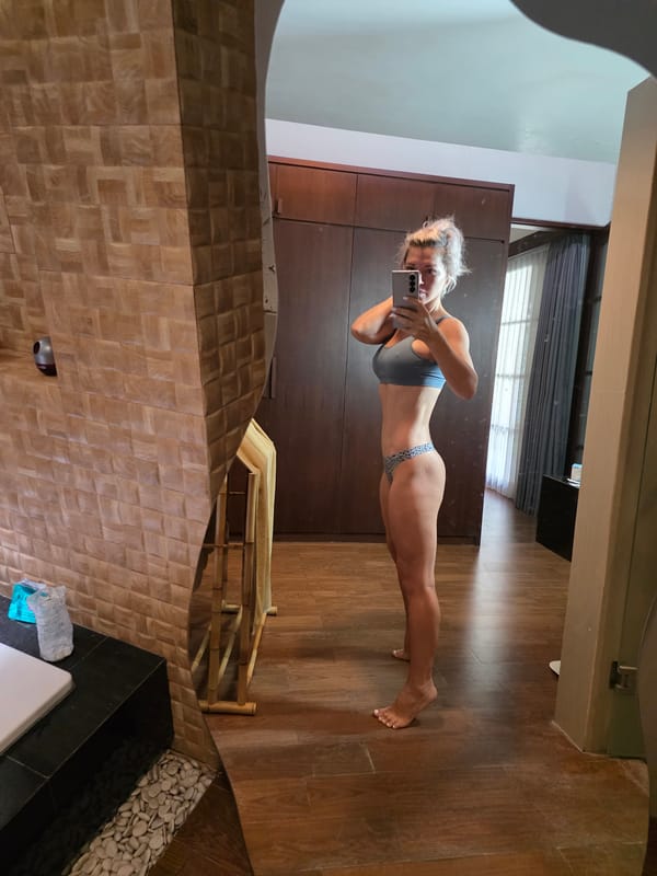 Morning routine and downtime at a North Kuta stay