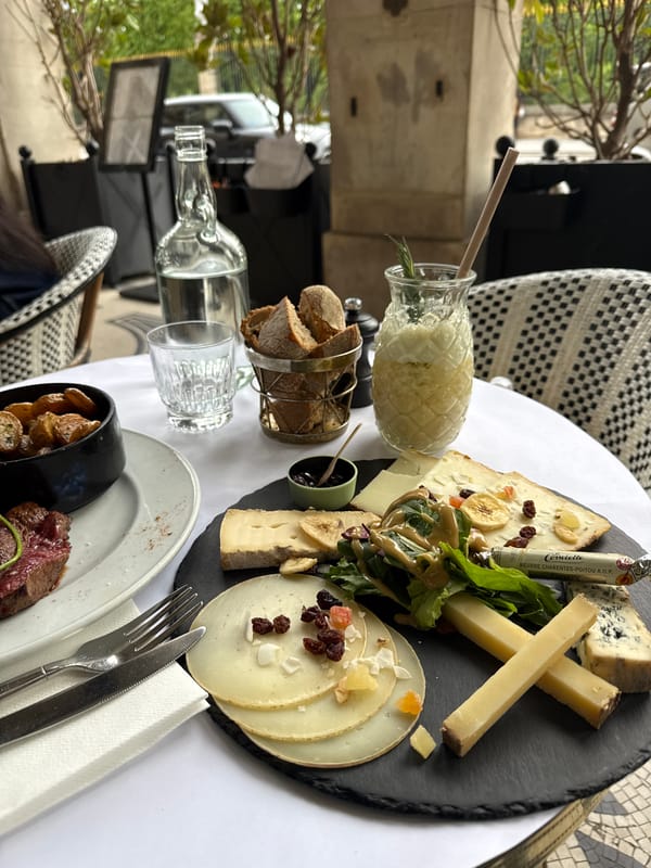 Parisian café captured in afternoon dining scene