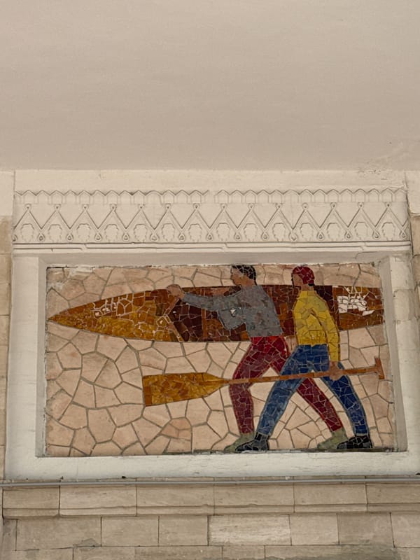 Walking tour of Codru's mosaics, monuments and street cats