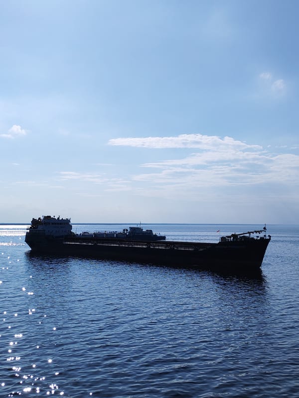 Barge spotted on Russian waters near Bol'shie Mkhi