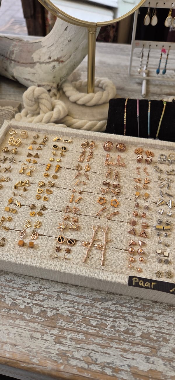Karlsruhe city center: landmarks and market finds on a July morning