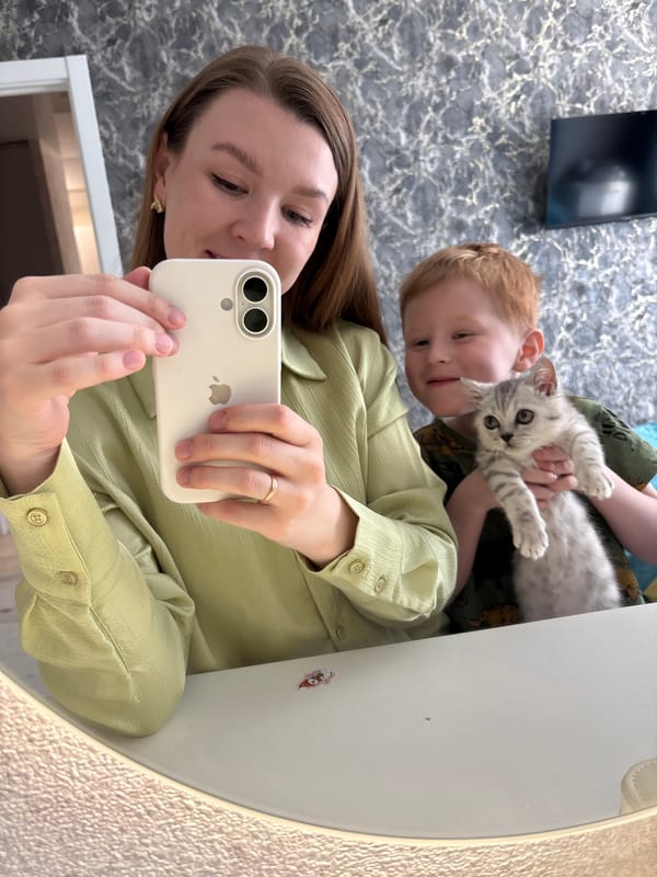 Family takes morning selfies in Izhevsk home