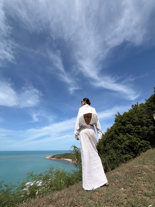 Clifftop views over Ko Samui's turquoise coastline