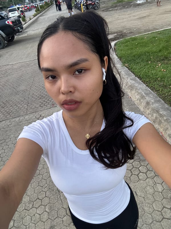 Selfies and street scenes along Davao City's coastal promenade