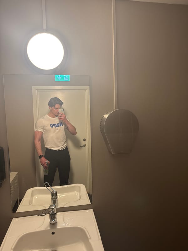 Man documents meal and bathroom visits in Oslo
