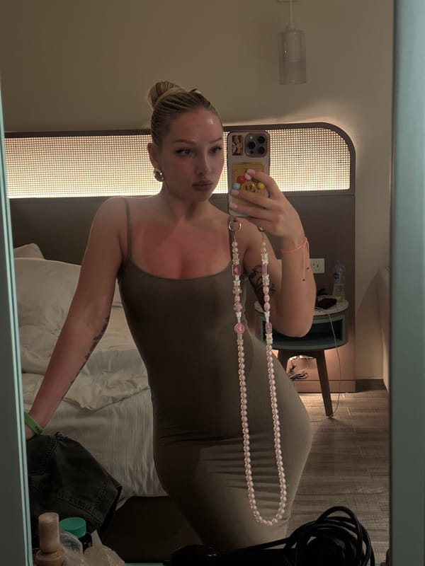 Mirror selfie captured in El Gouna resort bedroom