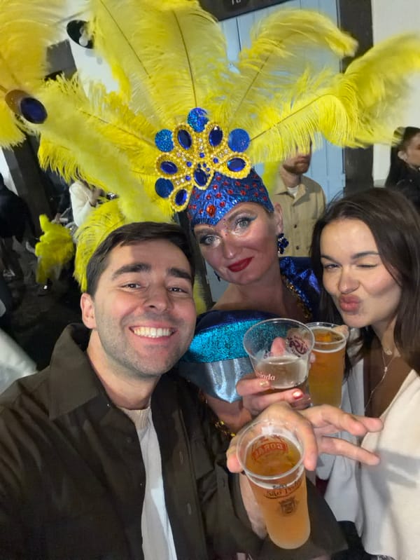 Carnival parade draws crowds in Câmara de Lobos Portugal