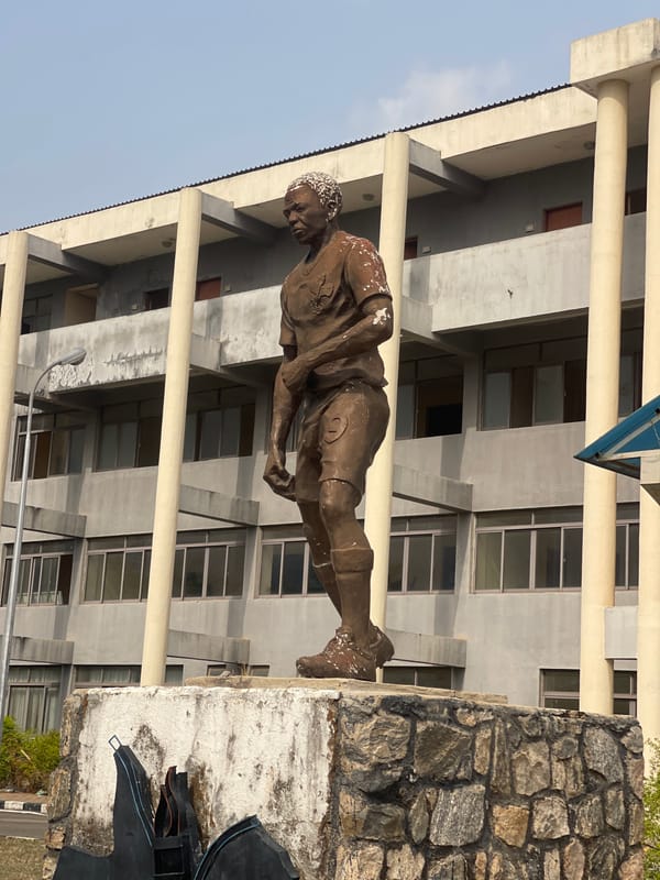 Bronze statue observed on pedestal in Lokoja, Nigeria
