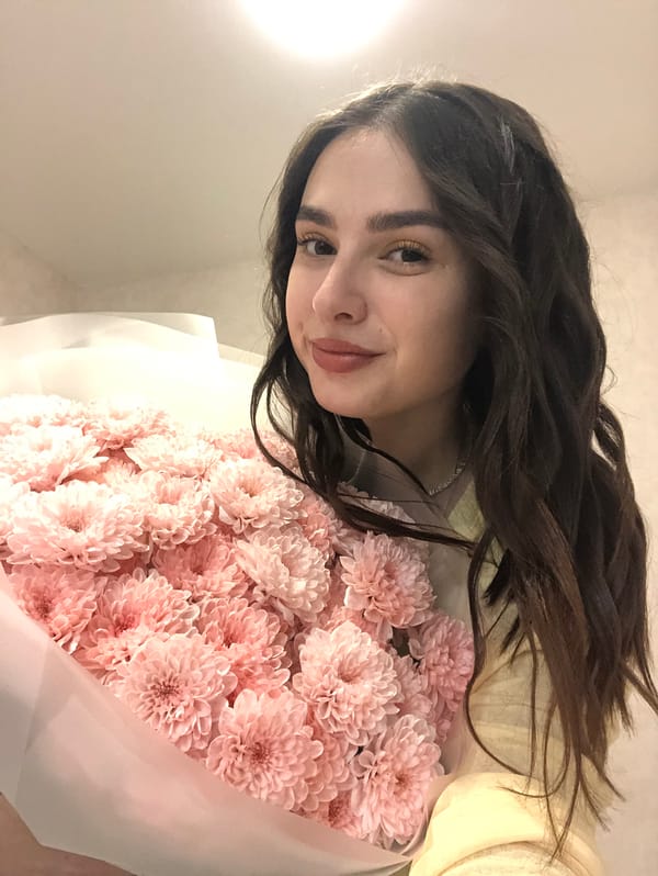 Multiple takes with a pink chrysanthemum bouquet, Chaikovsky