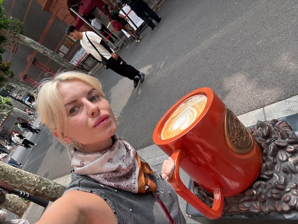 Morning walkthrough captures diverse Shanghai street scenes and attractions