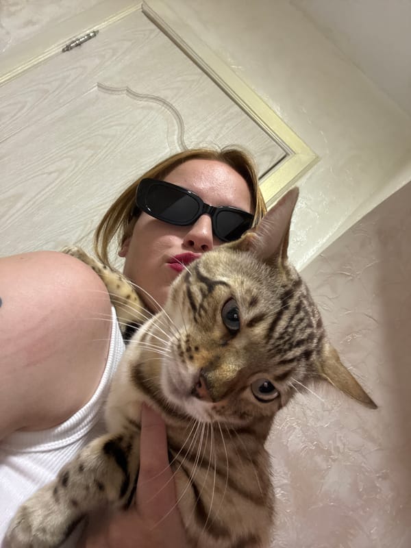 Afternoon selfie session in Noviy, Russia, cat and all.