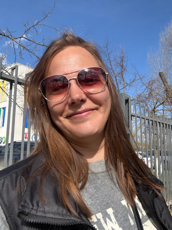 Morning selfies and romantic moments captured in Dmitrov