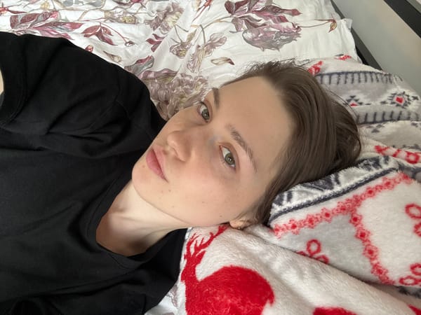 Morning pancake breakfast documented in Saint Petersburg apartment