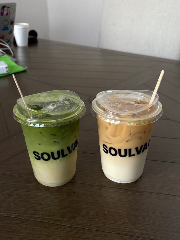 Iced drinks served at SOULVA cafe in Puebla