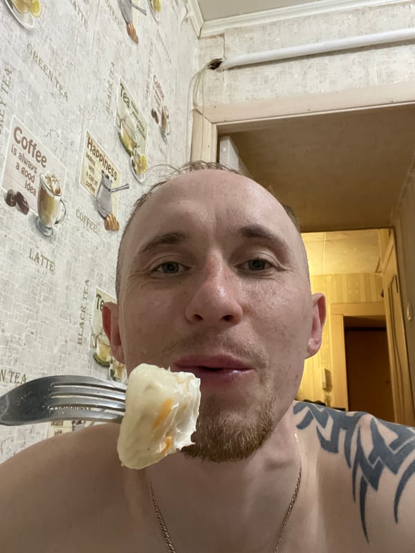 Daily life moments captured across Sarapul: gym, food, climbing