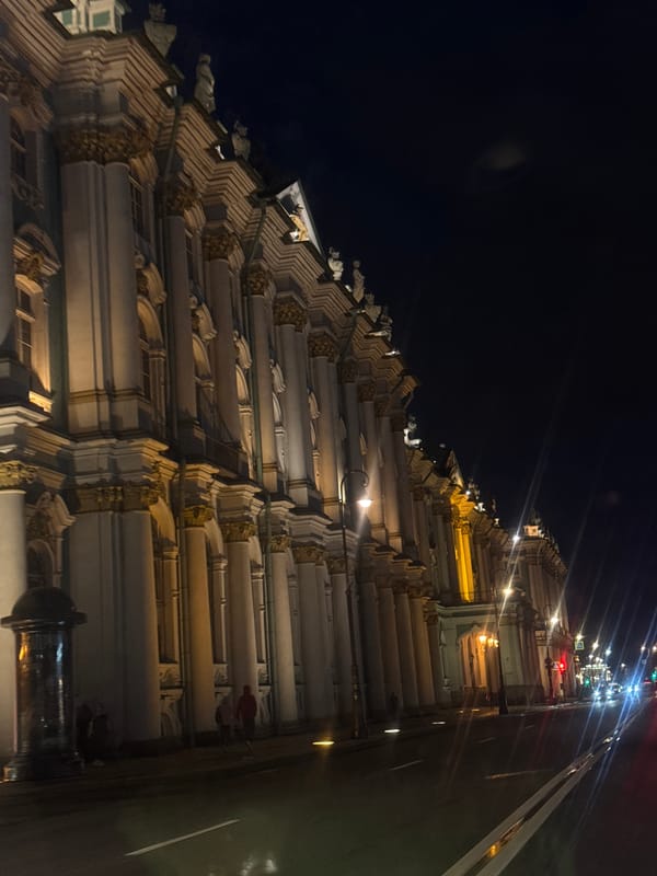 Night out near the Hermitage, Saint Petersburg
