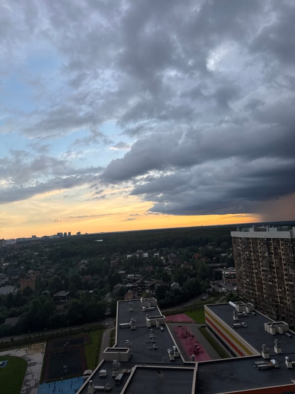 Odintsovo at dusk: dramatic skies and street-level murals