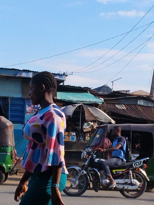Daily street life documented across Aba, Nigeria