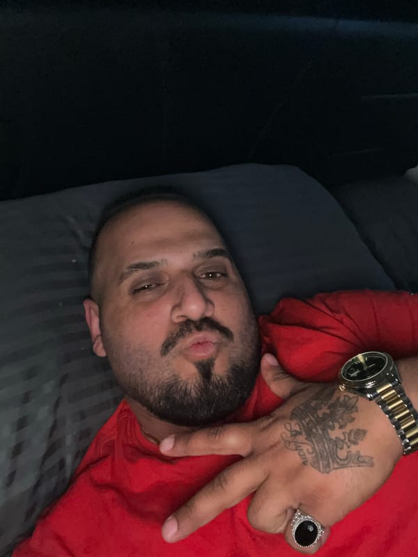 Man photographed resting, later displays certificate achievement