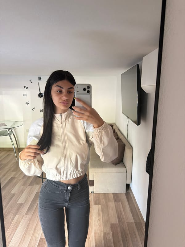Morning selfies and sleepy cat captured in Gabrovo home